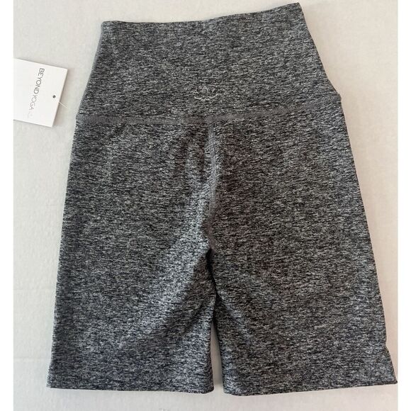 Beyond Yoga SD5054 Women Sz XXSmall Spacedye Black High Waisted Biker Shorts - Picture 3 of 6